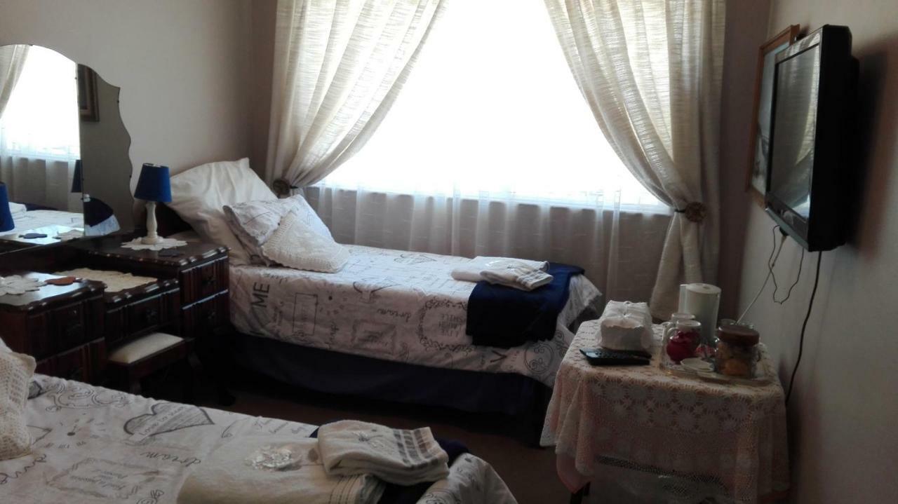 The Greens Apartment Съмърсет Уест Екстериор снимка